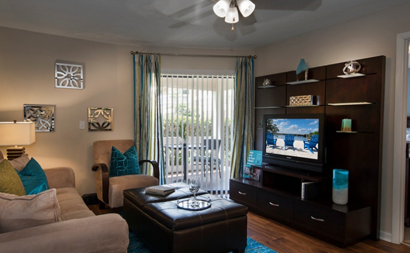 Petfriendly apartments in Altamonte Springs, FL Lakeshore at Altamonte Springs